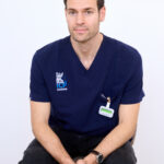 Portrait du Dr Riccardo Sacco, chirurgien orthopédique spécialisé pied et cheville à Amiens, Institut de la Cheville et du Pied – Polyclinique de Picardie